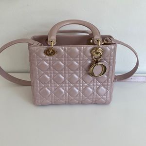 100% Authentic Lady Dior bag medium pearl pink